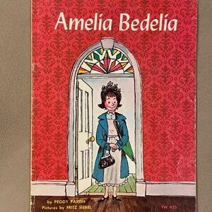 Vintage "Amelia Bedelia" Paperback Book
